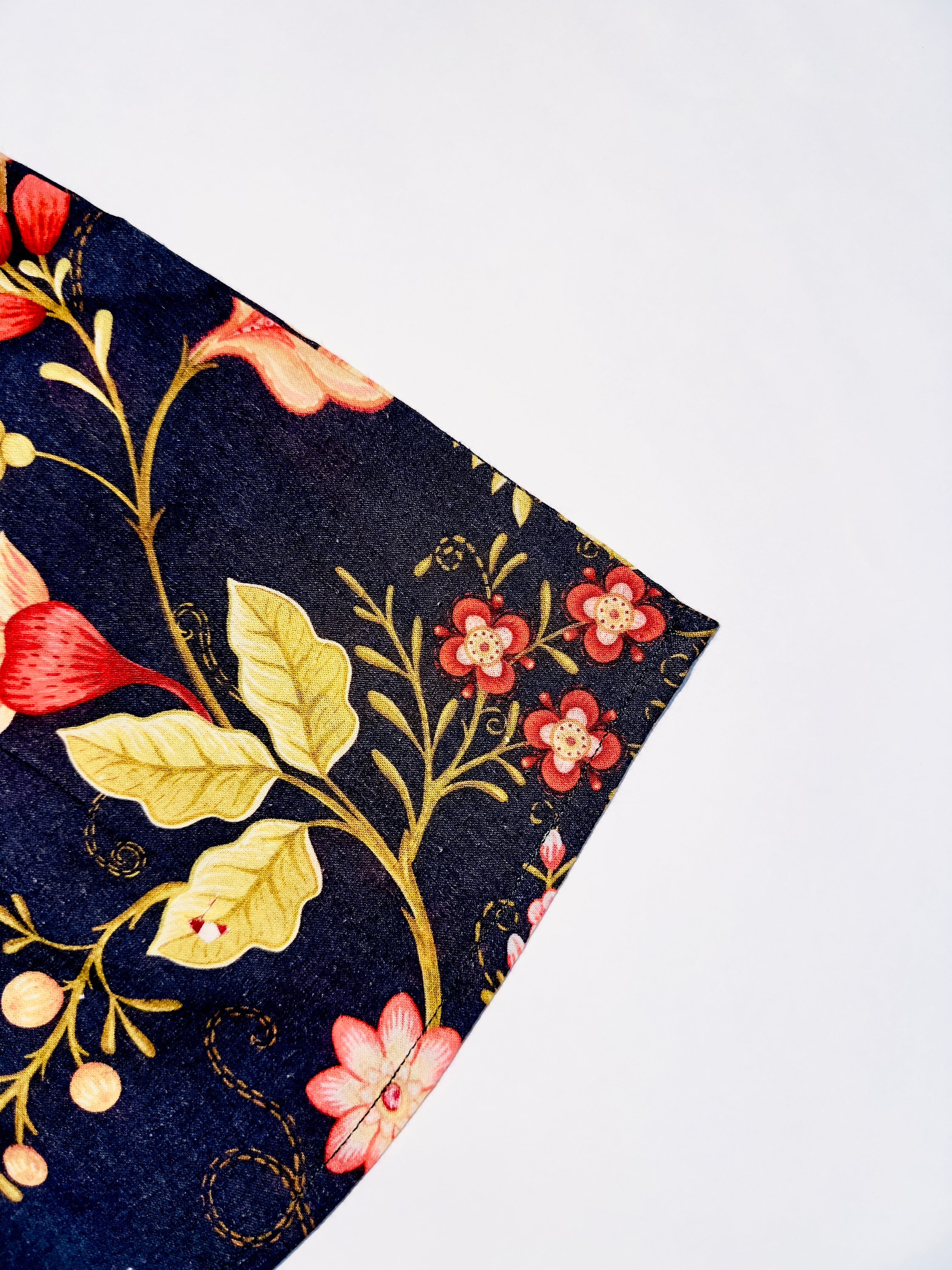 Dark floral printed cotton top for baby girl