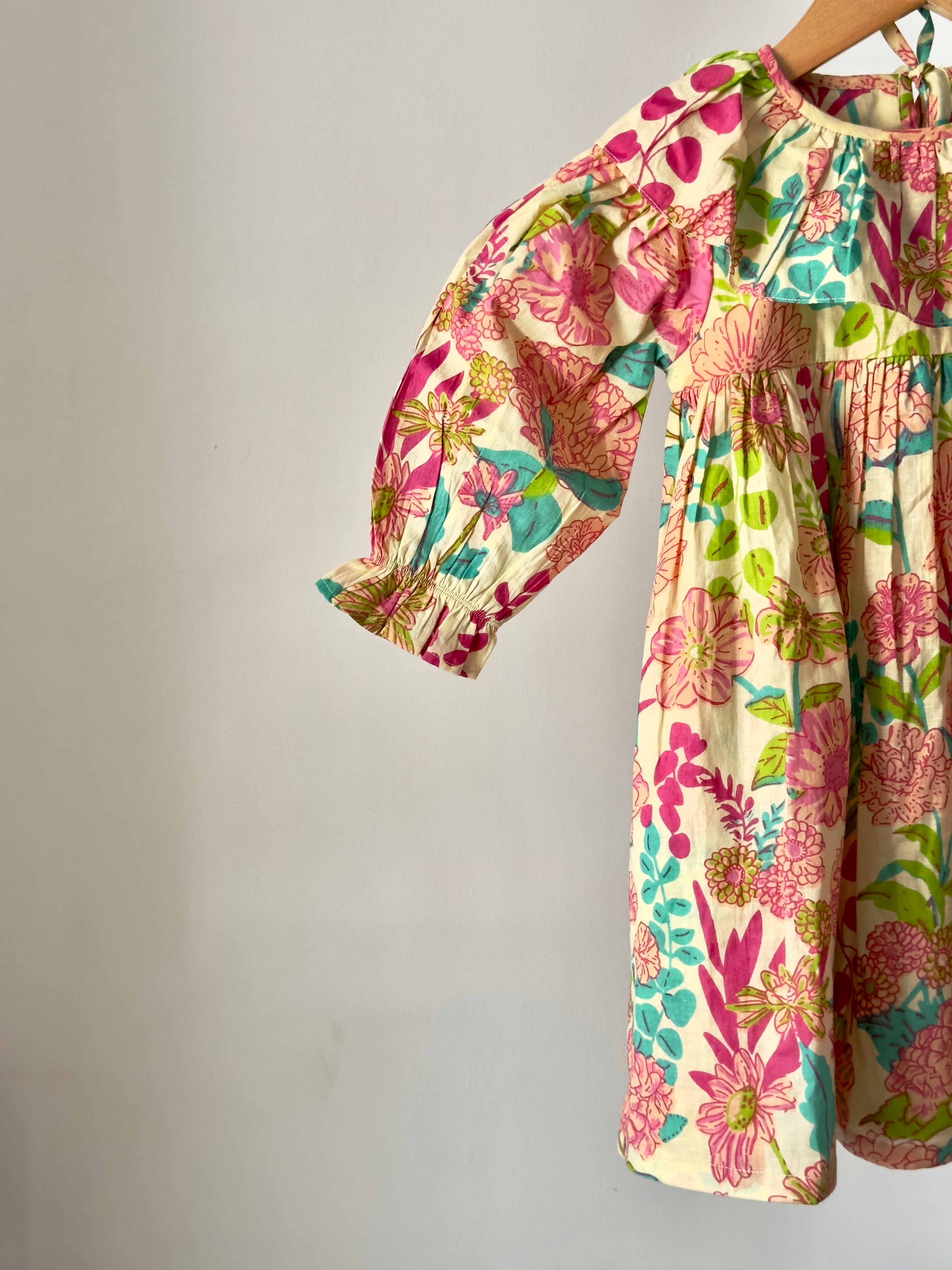 Baby girl floral cotton dress with gathered sleeves