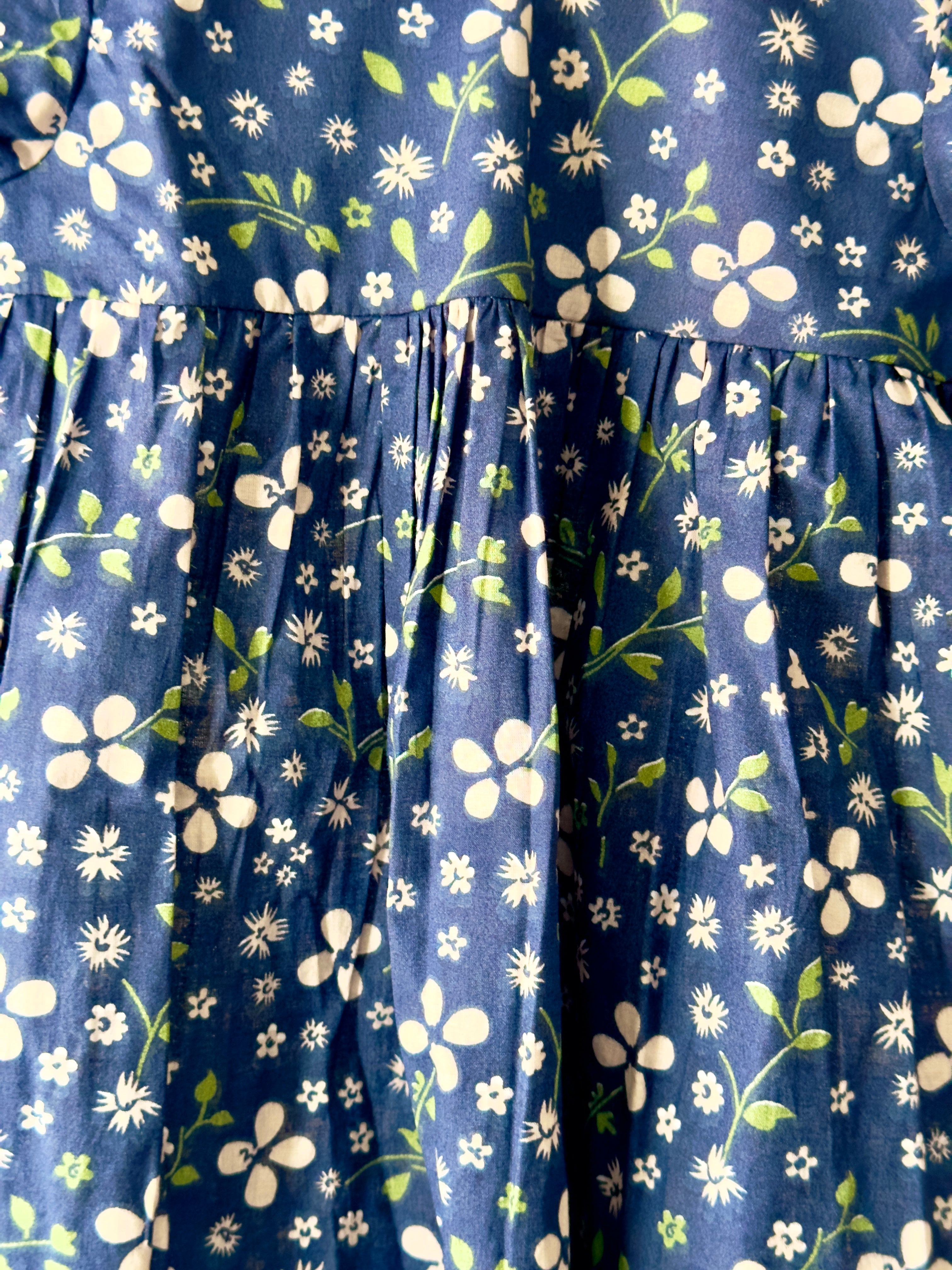 Baby girl vintage collar dress in breathable cotton