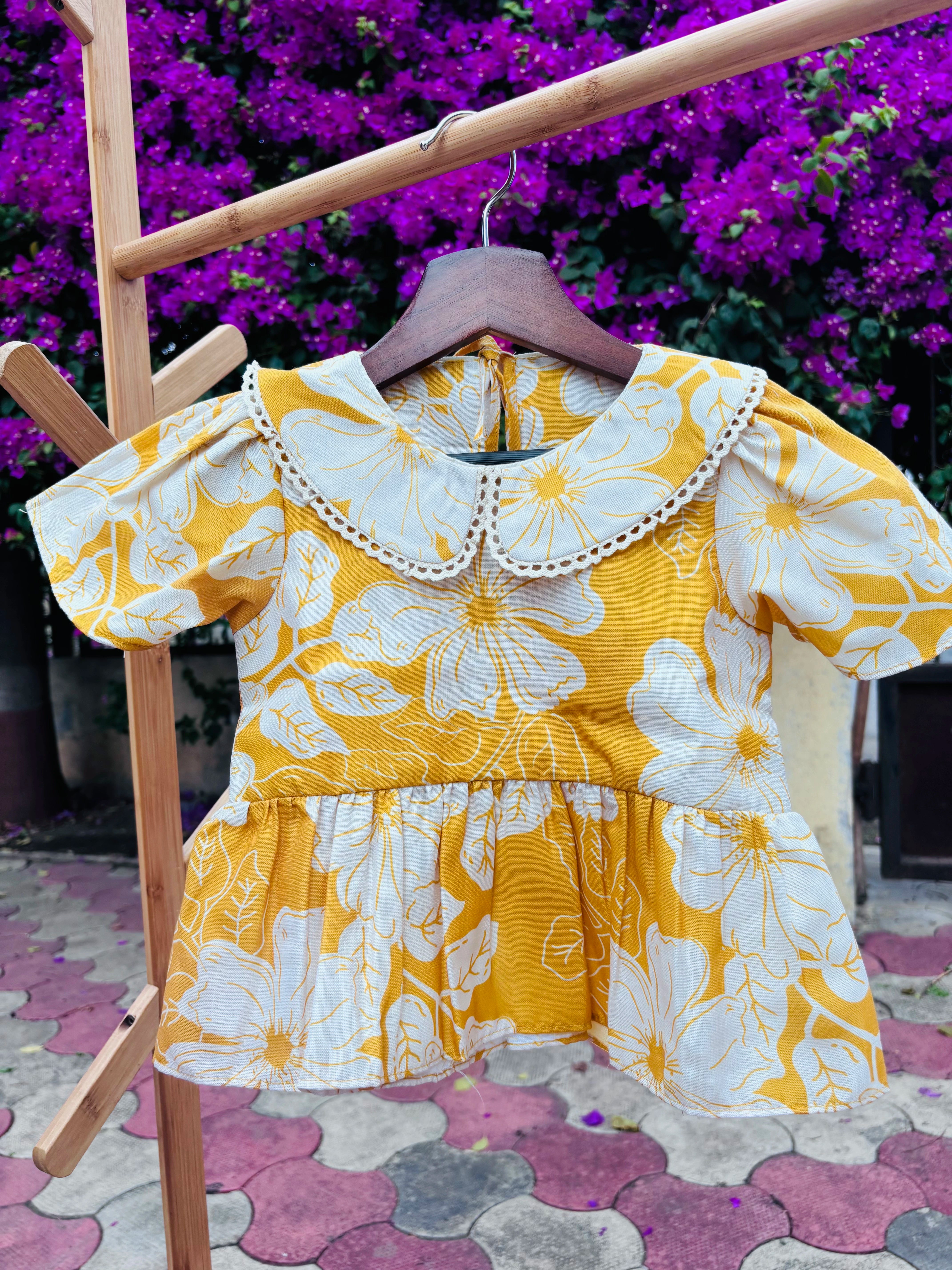 Golden Daisy Collar Top