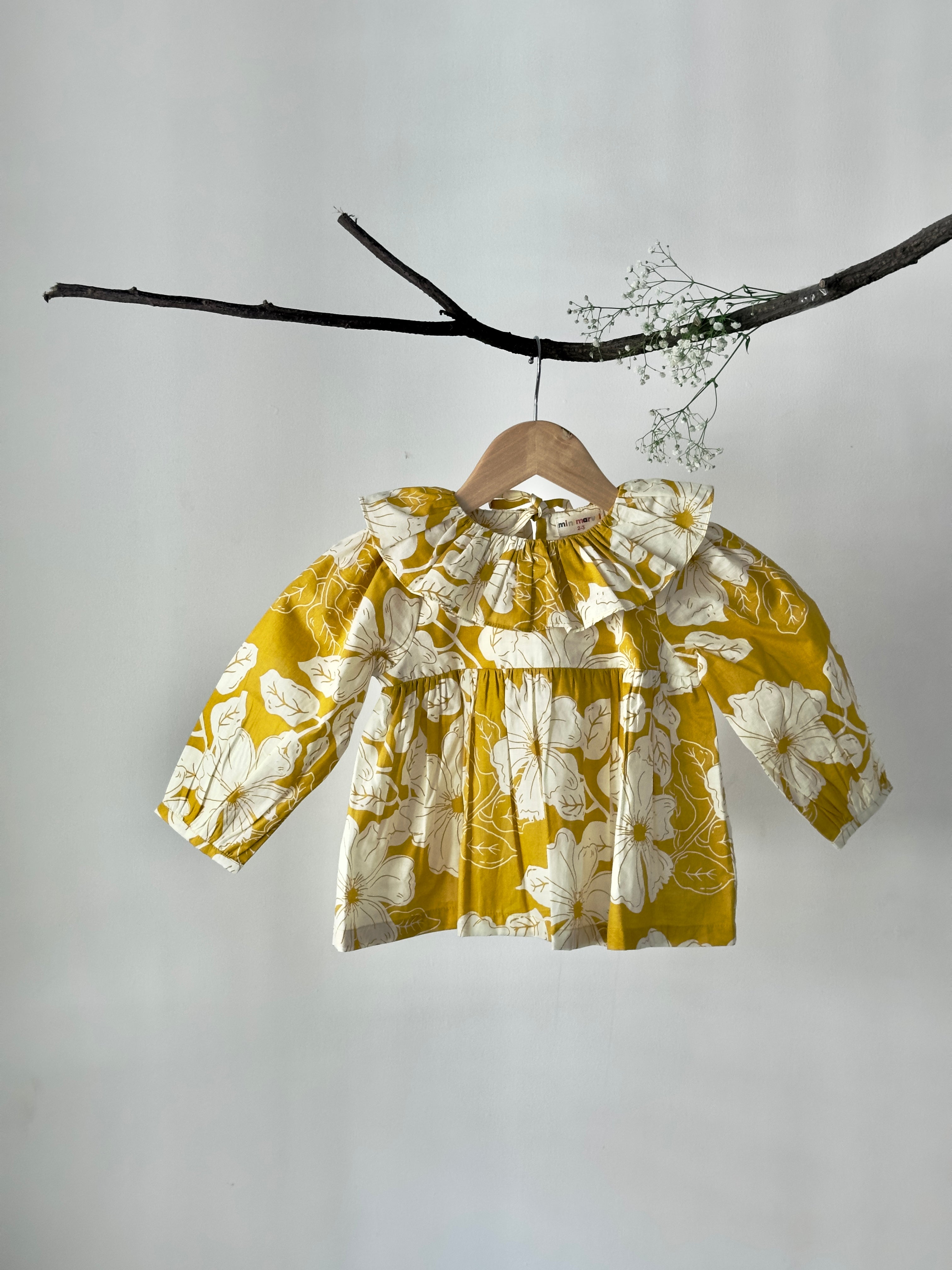 Ruffled neckline floral top with matching cream cotton bottoms