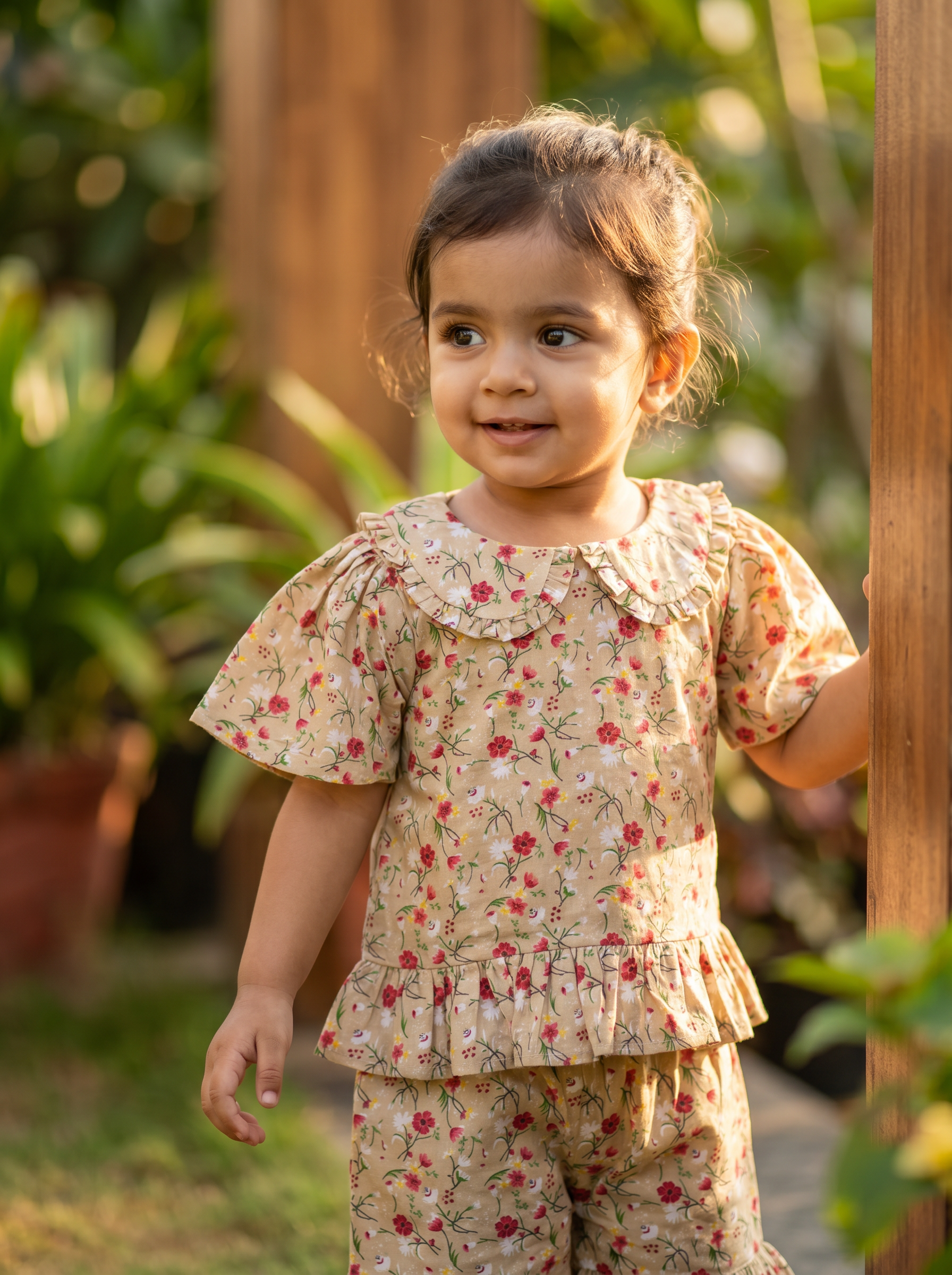 Beige Floral Ruffle Collar Top & Shorts Set for Girls